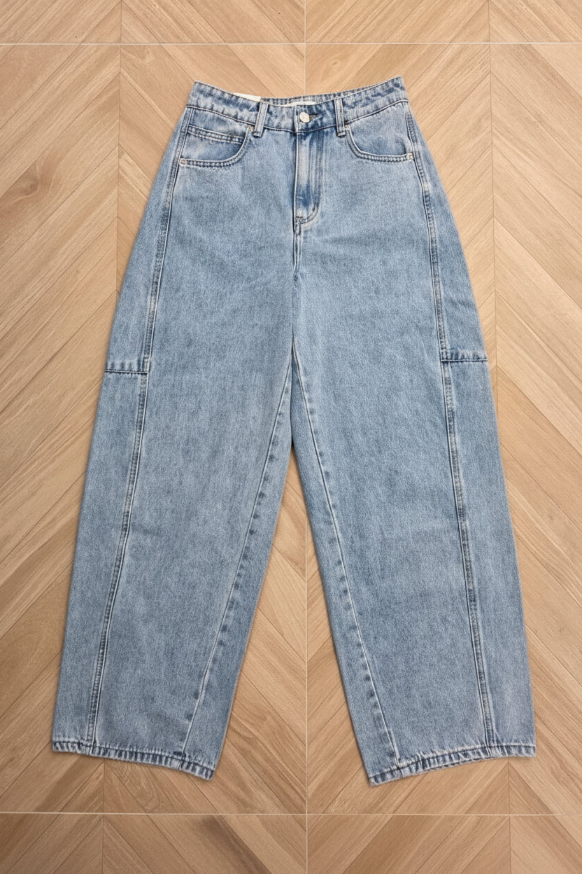 Barrel jeans