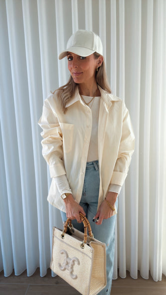 Basic straight hemdje zacht geel